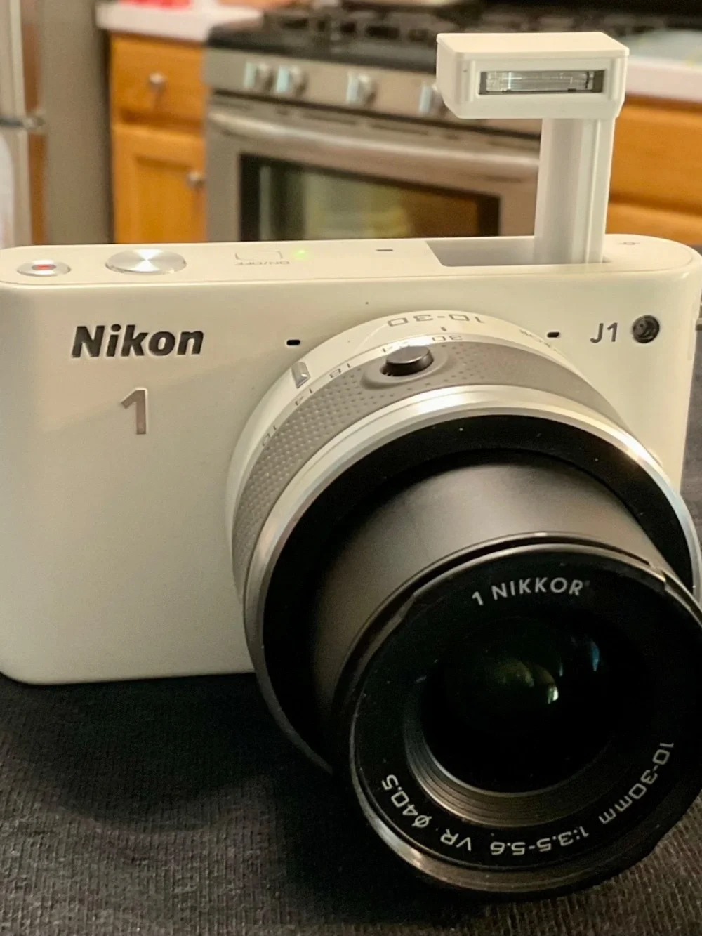 Nikon 1 J1 excellent nikon
